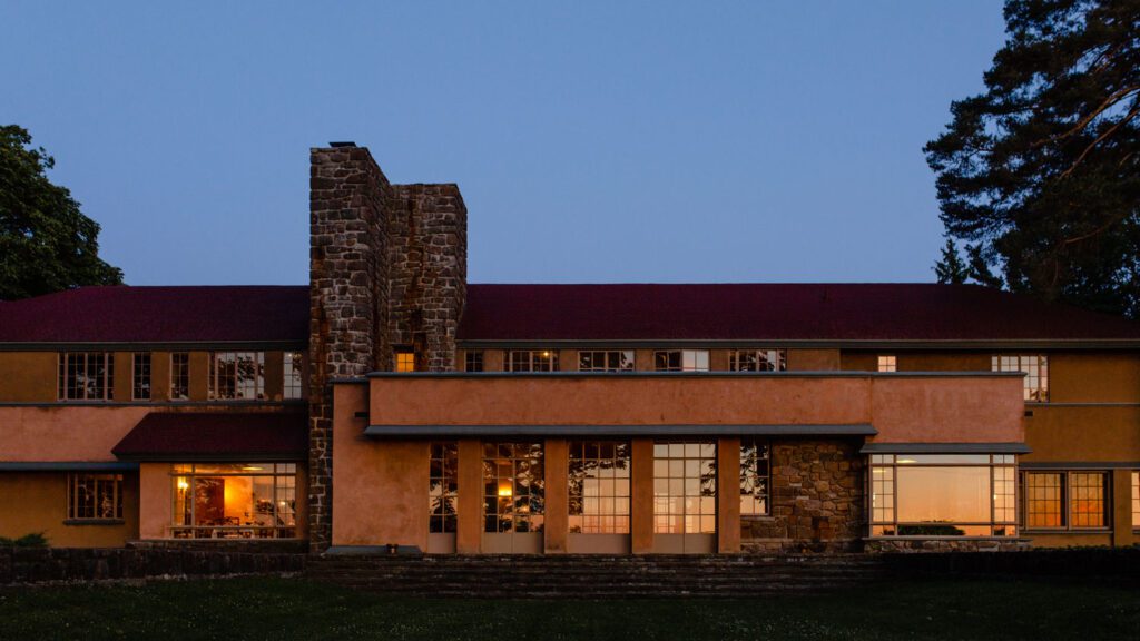 graycliff-detail2 Graycliff Estate