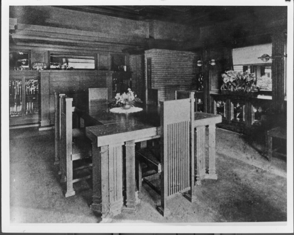 Historic Dining Room Image